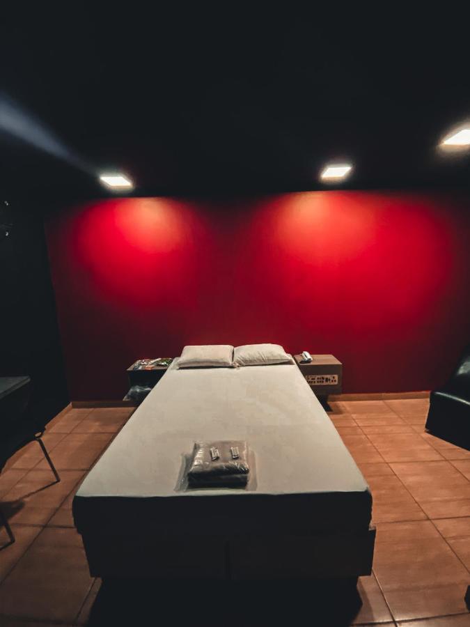 Light Motel 과룰류스 외부 사진
